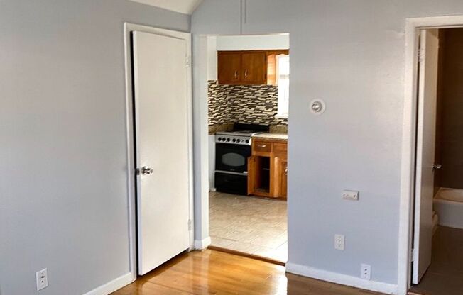 Studio, 1 bath, $1,650, Unit 10B