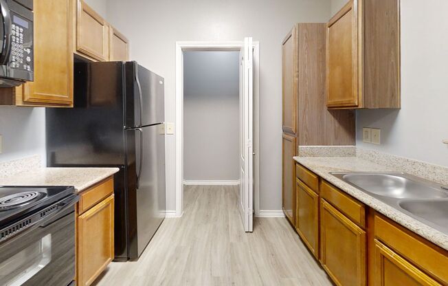 1 bed, 1 bath, 600 sqft, $959