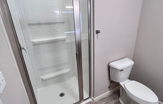Studio, 1 bath, $995, Unit 01