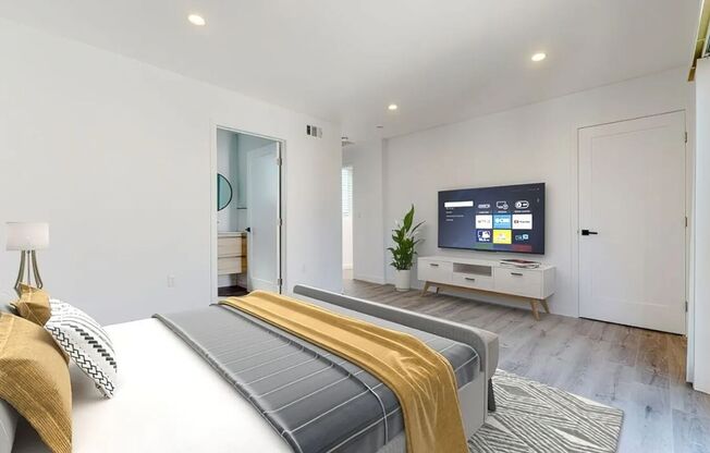 FOR RENT $4200, 4BED 3BATH,Downtown LA