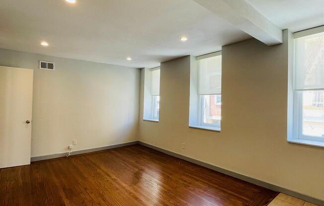 761 Commercial Street  #1-5