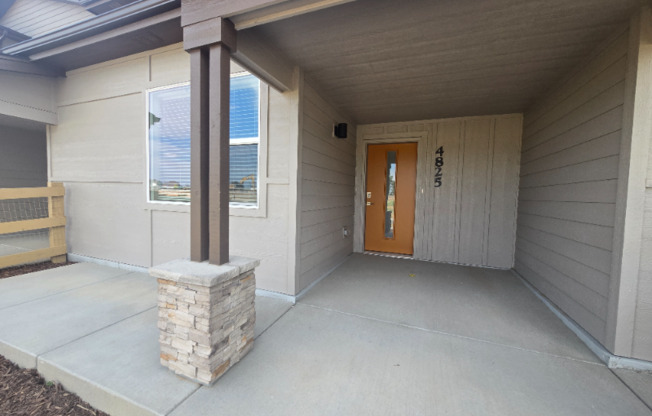 4824 RIV RDS DR