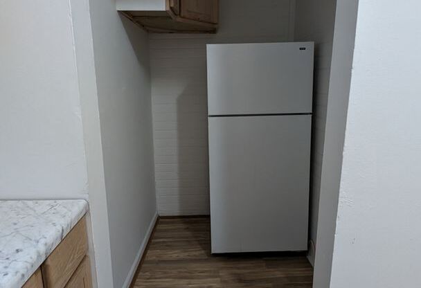 1 bed, 1 bath, $995, Unit #2