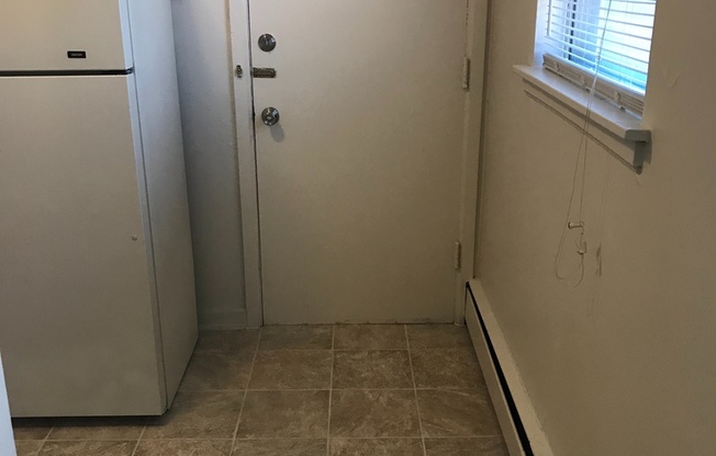 1 bed, 1 bath, 625 sqft, $685, Unit 1300-1214