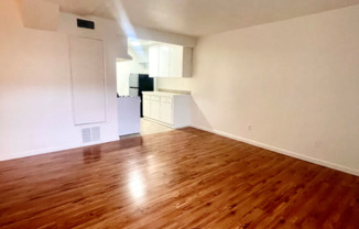 1 bed, 1 bath, $2,150, Unit 108B