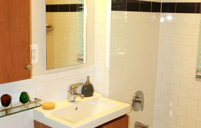 1 bed, 1 bath, 676 sqft, $2,795, Unit 610