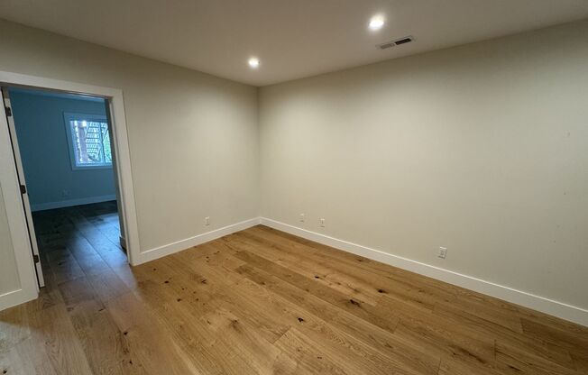 Newly Renovated 800 Sq Ft 2BR/1BA Garden-Level Unit in Parkside with Private Entrance & Backyard Access