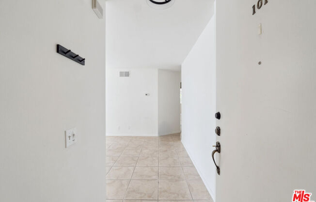 2 beds, 2 baths, 1,150 sqft, $3,750, Unit 101