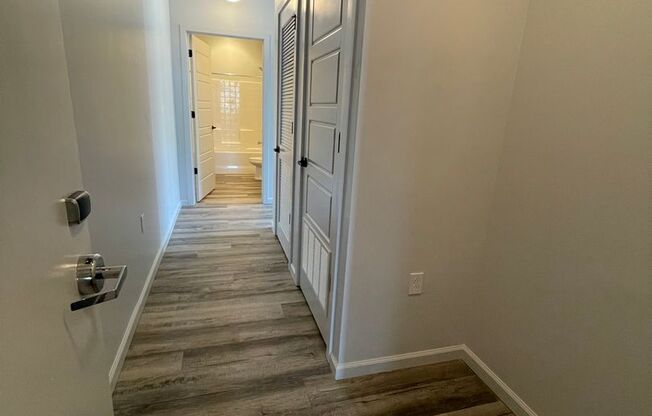 Studio, 1 bath, 575 sqft, $1,650, Unit 409