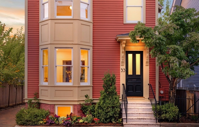 33 FAIRMONT AVE