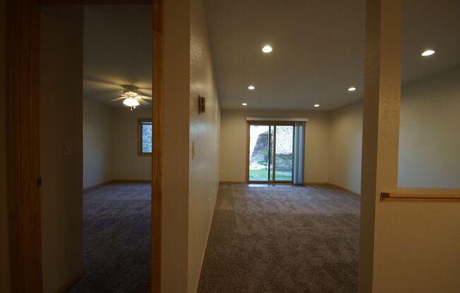 1 bed, 1 bath, 780 sqft, $1,474, Unit 111