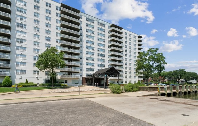 Rivers Landing Community at The Lafayette Apartments, Colonial Place, Norfolk