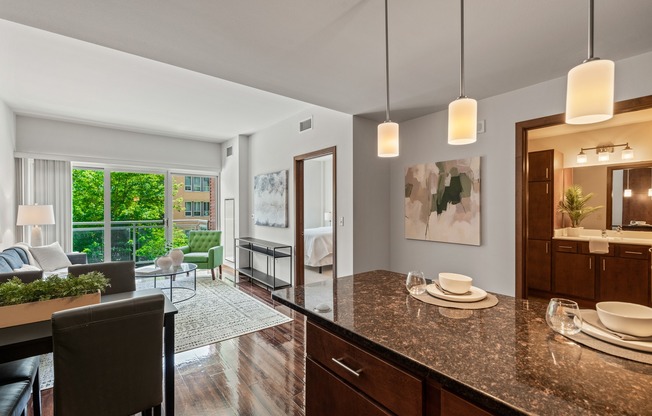 Apartments in Downtown Madison, Wisconsin. Domain Apartments offers luxury studio, 1 bedroom, 1 bedroom + Den, and 2 bedroom apartments.
