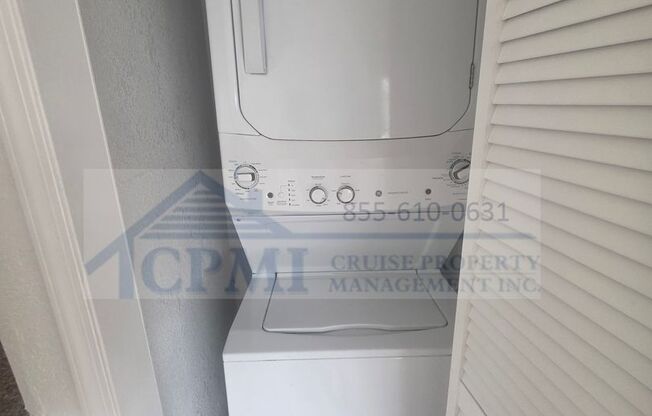 2 beds, 1 bath, 827 sqft, $1,895, Unit 666