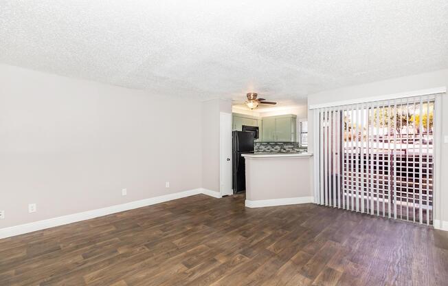 Studio, 1 bath, 445 sqft, $850