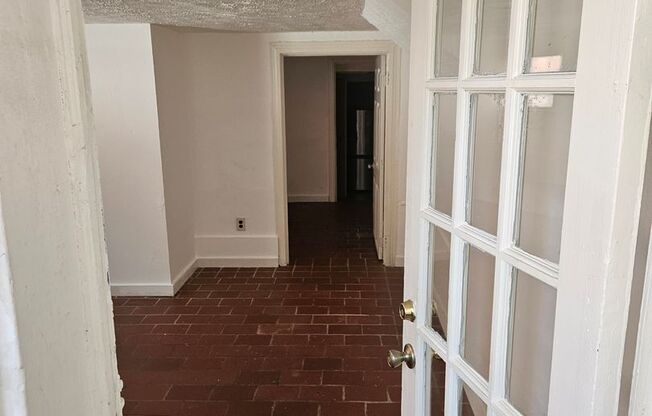 1 bed, 1 bath, 950 sqft, $1,000, Unit 915 #9