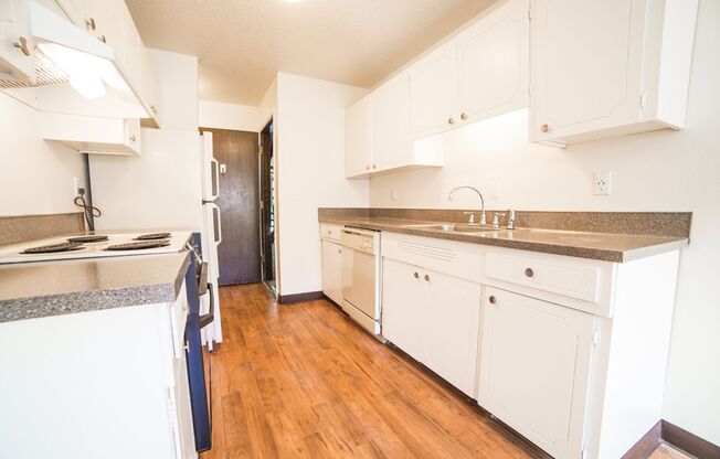 1 bed, 1 bath, 750 sqft, $1,275, Unit 119-4866