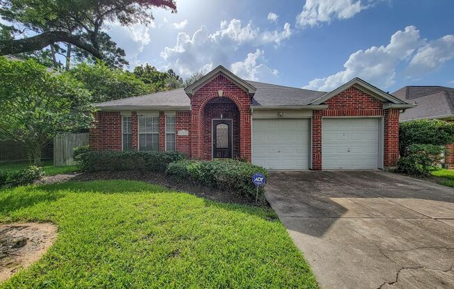 Beautiful 3-Bedroom, 2-Bath Home Nestled on a Tranquil Cul-de-sac!
