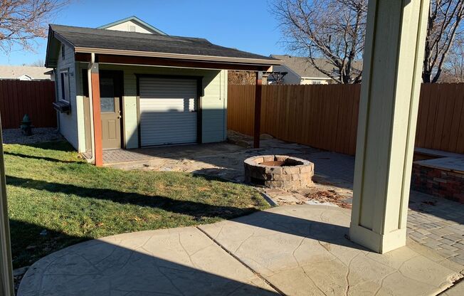 3 beds, 2 baths, $2,295