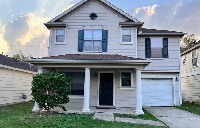 Great property in a GREAT COMMUNITY!!