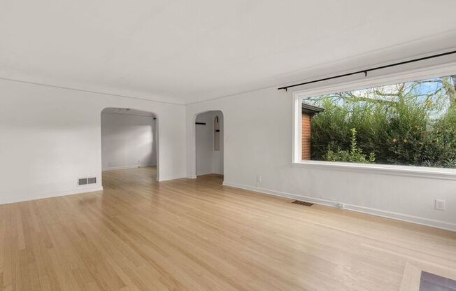 4707 N WILLAMETTE BLVD