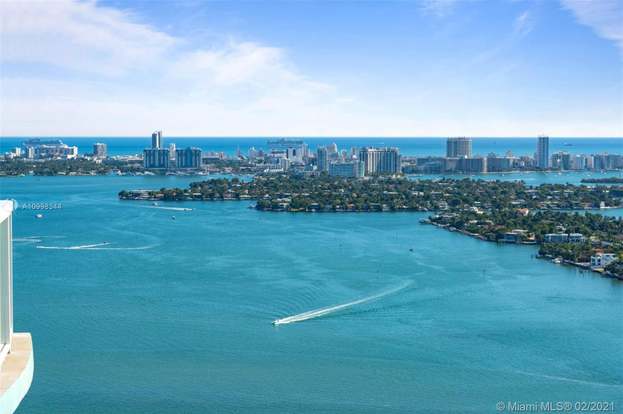 1900 N Bayshore Dr