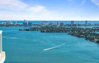 1900 N Bayshore Dr