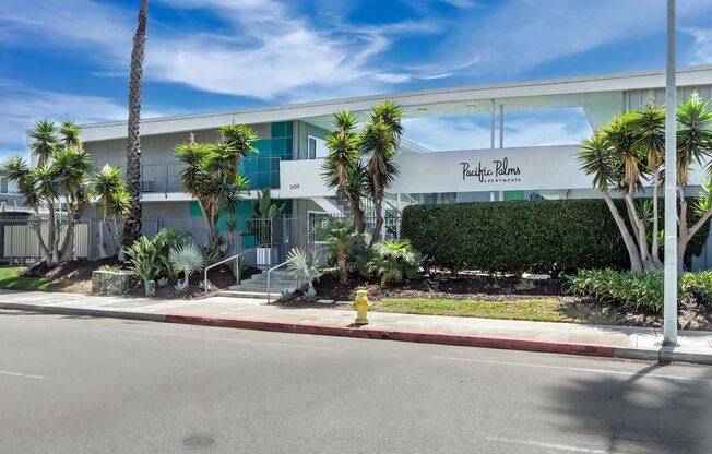 Studio, 1 bath, 375 sqft, $1,595, Unit 119