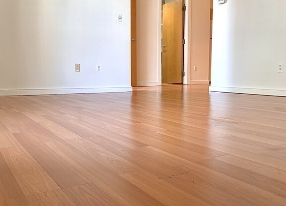 1 bed, 1 bath, 570 sqft, $2,600, Unit 8G