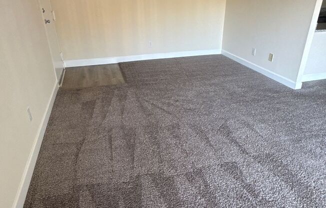 3 beds, 2 baths, 1,300 sqft, $2,400, Unit 3351 #204