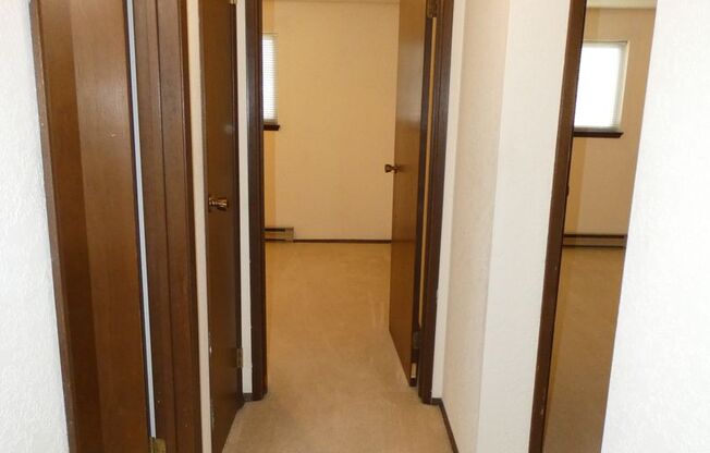 2 beds, 1 bath, $1,450, Unit Unit 05