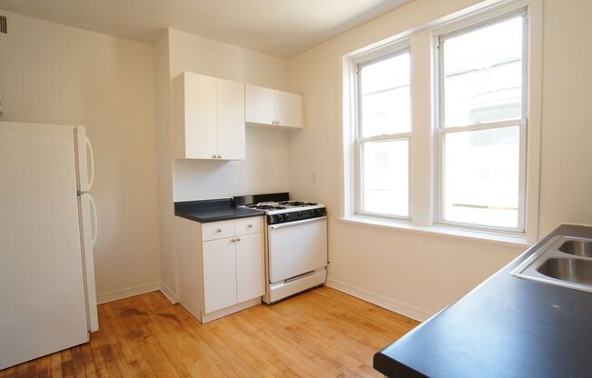 3000 N. Whipple LLC