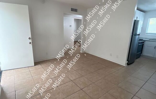 1433 S KENNETH PL