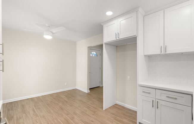 3 beds, 2 baths, 1,250 sqft, $2,800, Unit 101