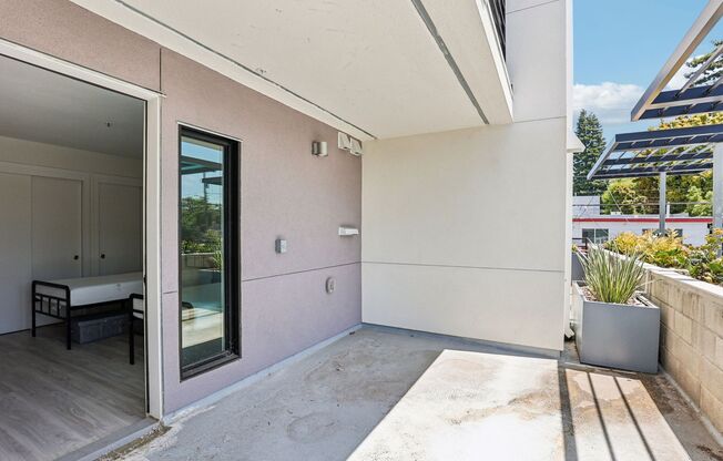 2 beds, 1 bath, 628 sqft, $3,800, Unit 208