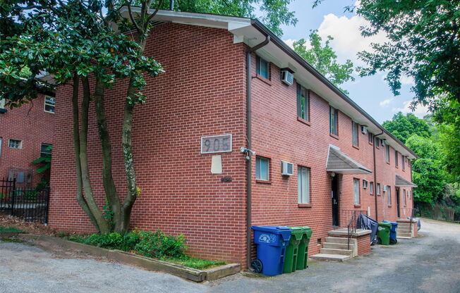 1 bed, 1 bath, 650 sqft, $1,300, Unit 7