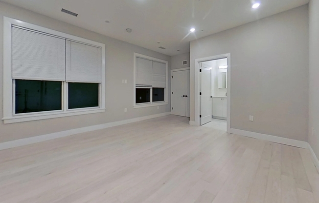 1 bed, 1 bath, 725 sqft, $3,350, Unit 205