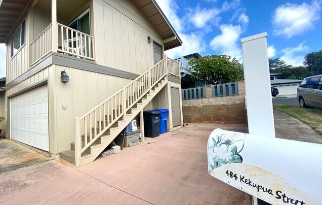 484 Kekupua Street (Studio)