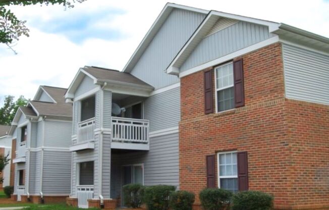 3 beds, 2 baths, 1,281 sqft, $1,284