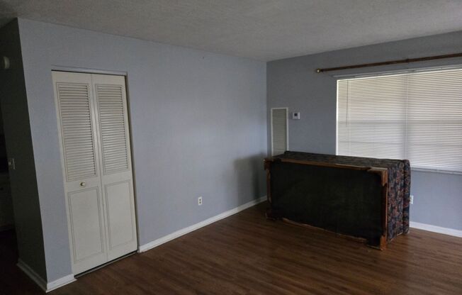 3 beds, 1 bath, $1,600