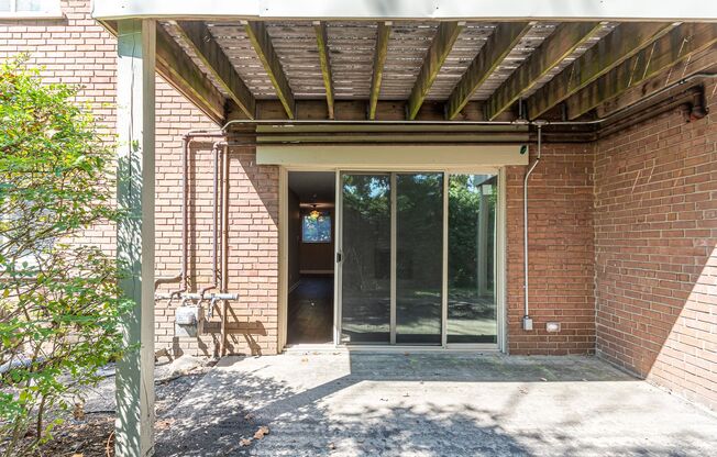 1 bed, 1 bath, 800 sqft, $1,295, Unit 8202-A