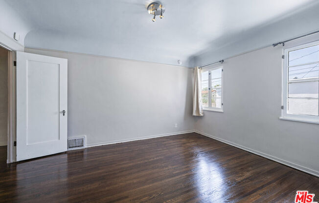6413 W 6 ST