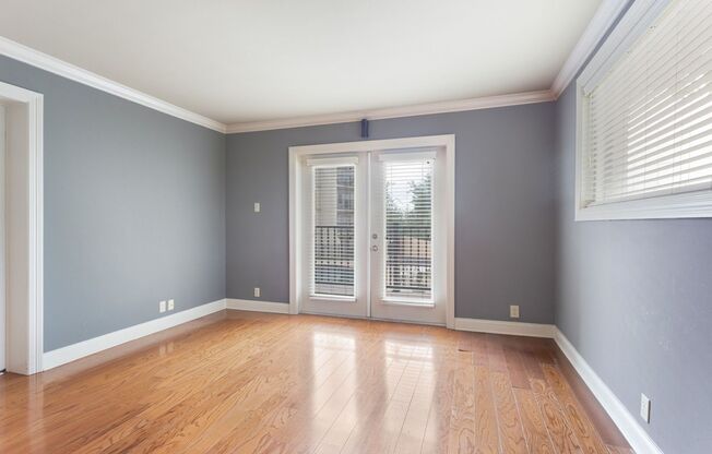 2BR 2BA Condo Downtown (Riverview Condominiums)