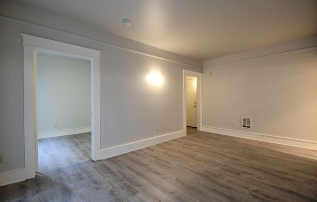 1 bed, 1 bath, 583 sqft, $1,375, Unit 120