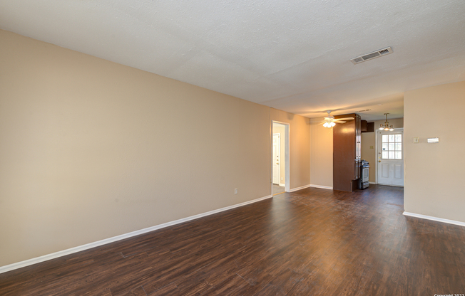 3503 SUN BEAM LN