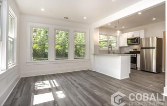 678 MORELAND AVE NE