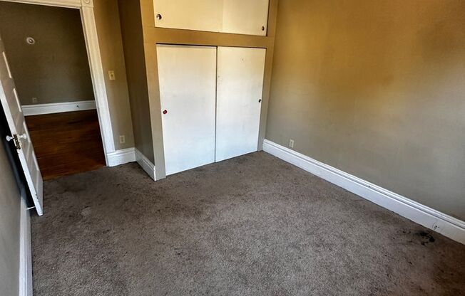 1 bed, 1 bath, 500 sqft, $950, Unit Unit 5