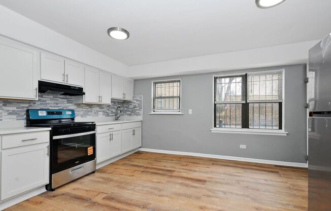 2 beds, 1 bath, 840 sqft, $1,425, Unit 7900-1E