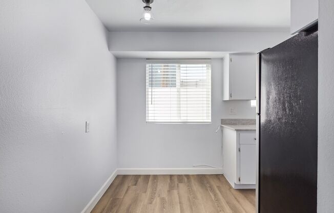 1 bed, 1 bath, $1,125, Unit 16