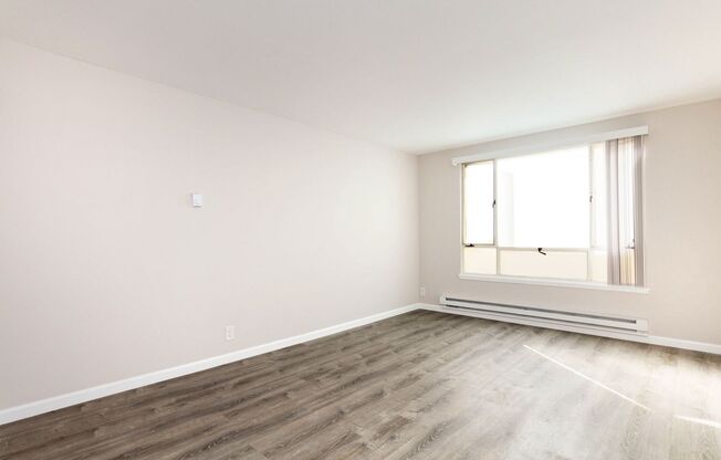 Studio, 1 bath, 500 sqft, $1,650, Unit 115